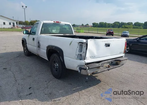 2003 GMC Sierra 1500 Work Truck z USA, uszkodzony, nr VIN 1GTEC14XX3Z269682
